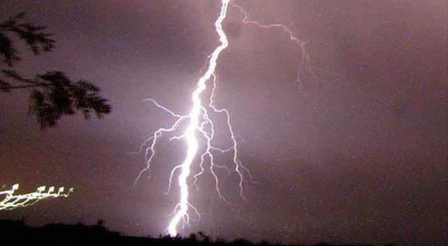 İstanbul Havalimanı'na yıldırım düştü: 2 kişi hastanelik oldu