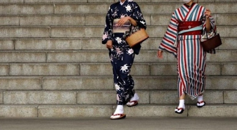 Fransa'da kimonoya da izin vermediler