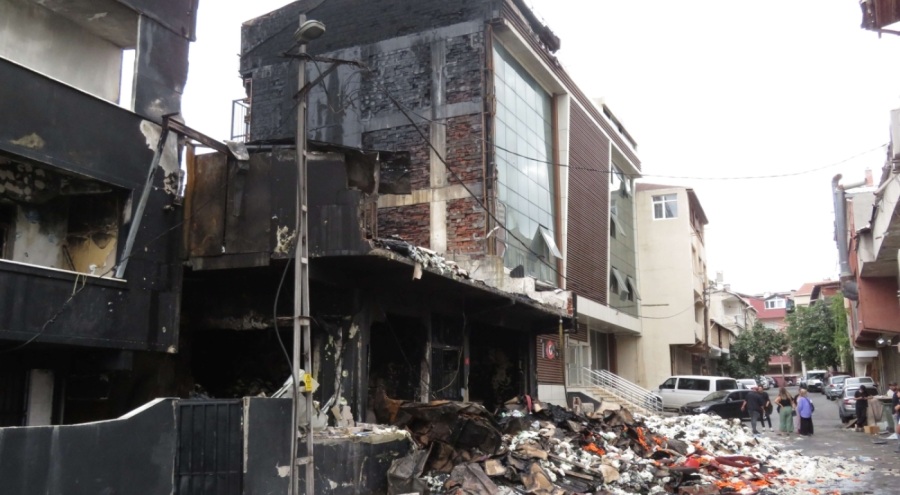 Ataşehir'de çıkan yangının bilançosu belli oldu!