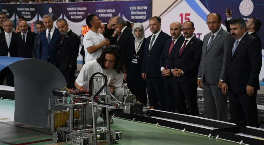15. Uluslararası MEB Robot Yarışması Bursa'da başladı