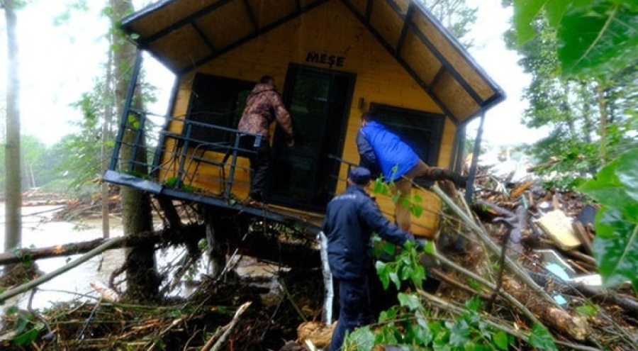 Kırklareli'ndeki sel felaketinin yaşandığı bungalov evlerin işletme sahibine gözaltı!