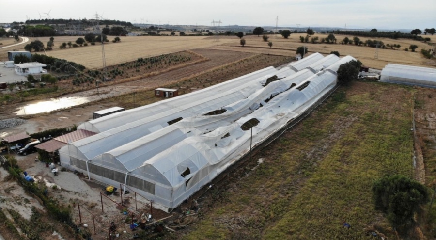 Çanakkale'de sağanak yağış tarım arazilerini talan etti! 1.5 milyon TL zarar meydana geldi