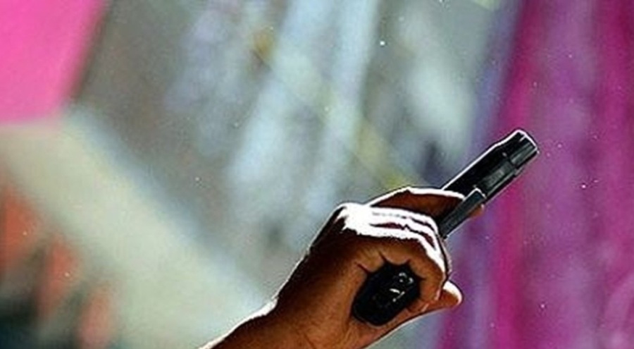 Asker eğlencesinde tüneli kapatıp havaya ateş saçtılar