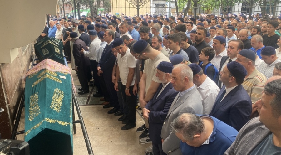 Selde yaşamını yitiren talihsiz çift toprağa verildi