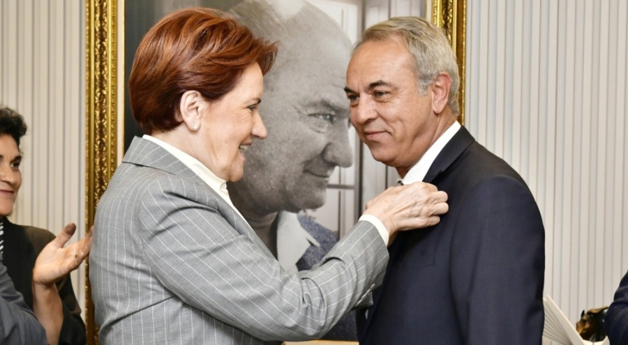 Eski MHP milletvekili Mesut Dedeoğlu İYİ Parti'ye katıldı