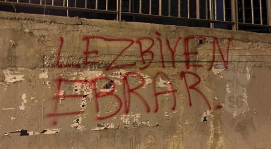 Ebrar Karakurt, saldırılara meydan okudu: Ağlayarak duvarlarınıza yazabilirsiniz