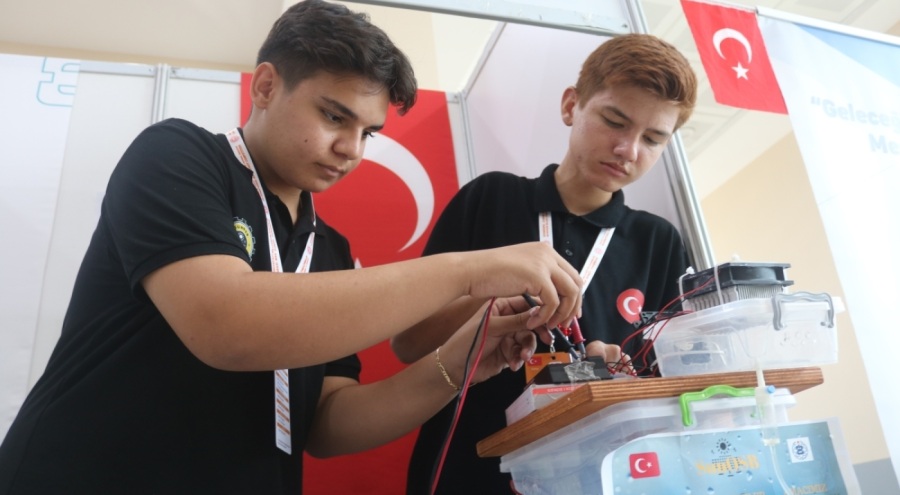 Bursa'da 15. Uluslararası Robot Yarışması düzenlendi