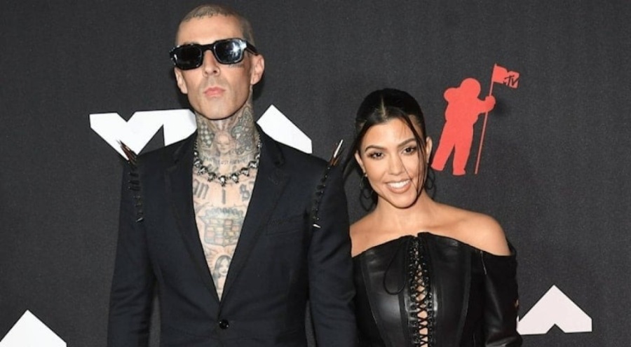 Hamileyken acil ameliyata giren Kourtney Kardashian'ın sağlık durumunda gelişme!