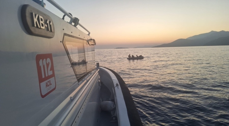 Fethiye ve Datça açıklarında 46 düzensiz göçmen kurtarıldı