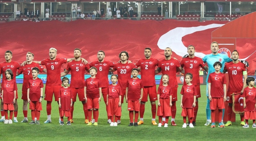 A Milli Futbol Takımı, liderliğini sürdürmek için sahaya çıkıyor!