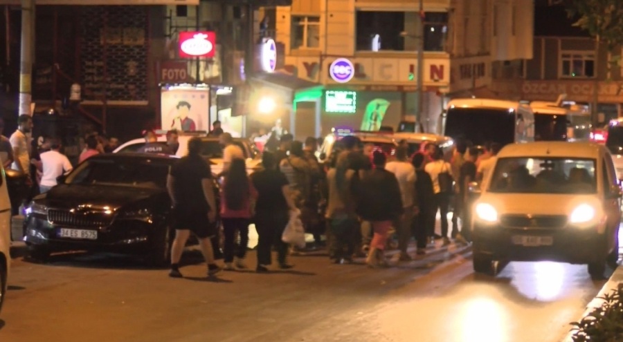 Esenyurt'ta Suriyeli komşusunu bıçaklayarak öldürdü! Mahalleli ayağa kalktı