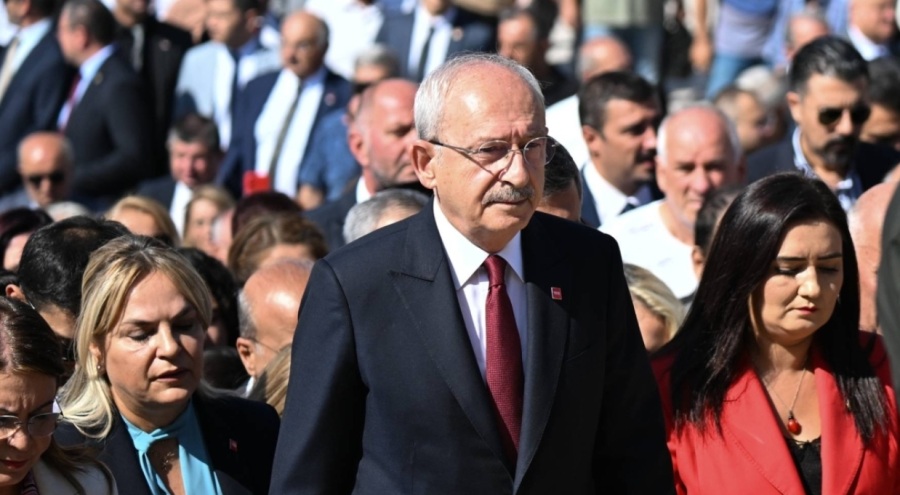 Kılıçdaroğlu: Umutsuzluğa düşmememiz gerekir