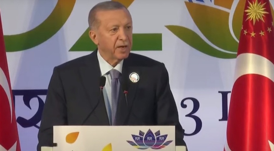 Cumhurbaşkanı Erdoğan: Yerinden edilenlerin ülkelerine dönüşü sağlanmalı