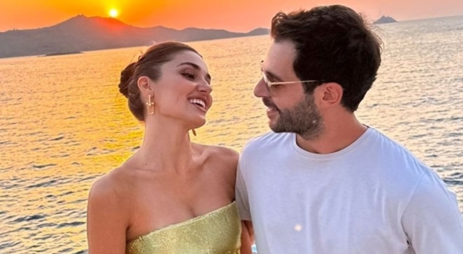 Hande Erçel ile Hakan Sabancı'dan aşk dolu poz!