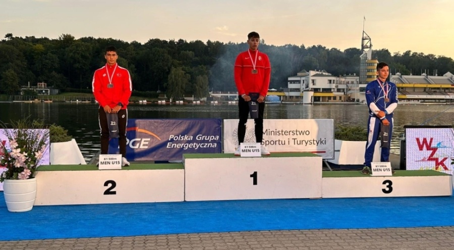 Kanocu Kaan Karahan Polonya'da gümüş madalyanın sahibi!