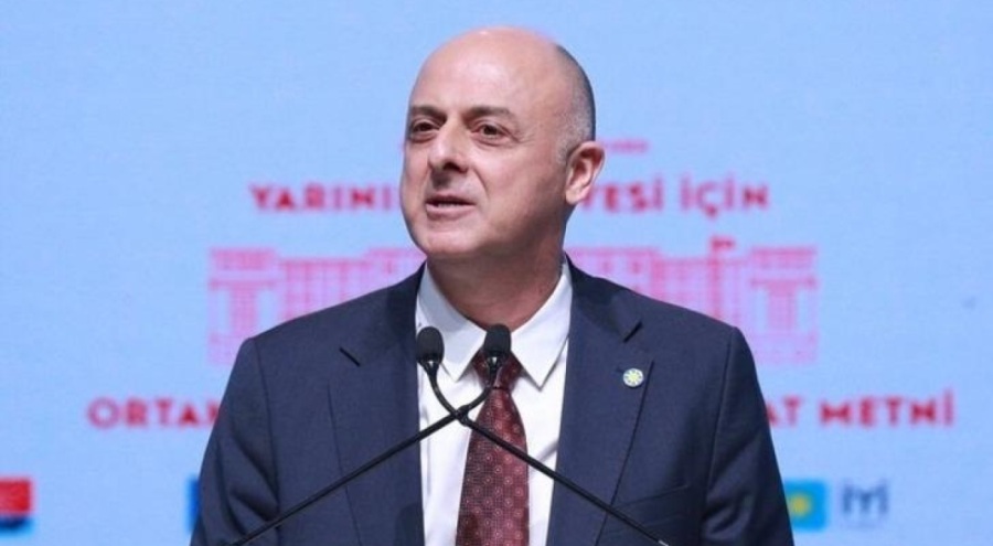 Ümit Özlale: İzmir'in yarısı bankamatik memuru