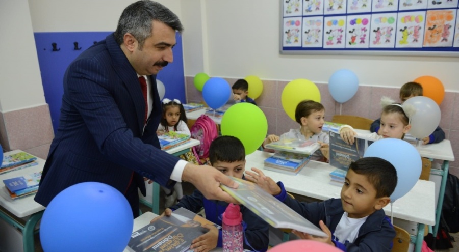 Yıldırım Belediye Başkanı Yılmaz, öğrencileri ziyaret etti
