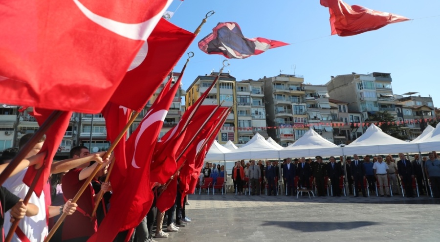 Gemlik'in düşman işgalinden kurtuluşun 101. yılı kutlandı