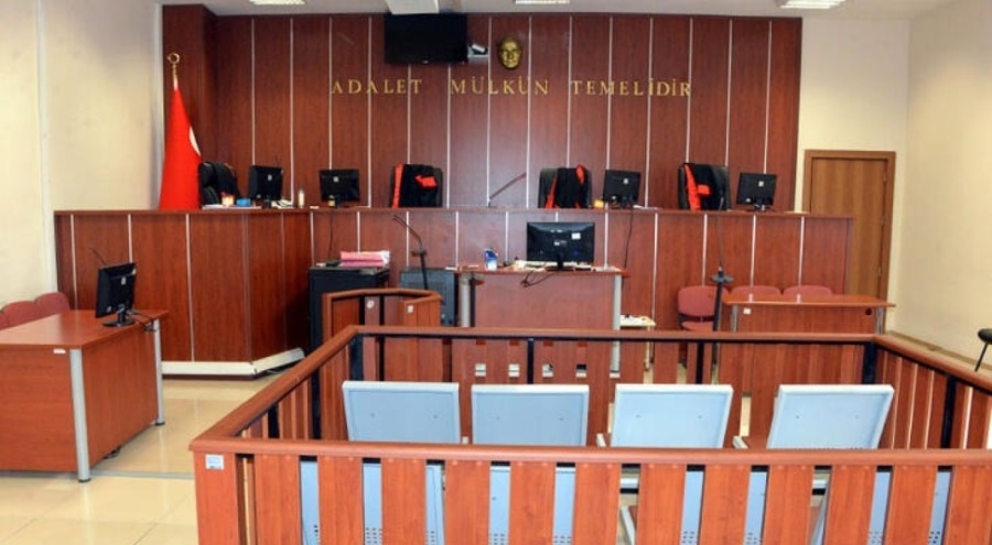 Eşini öldürüp üvey kızını yaralayan sanığın cezası belli oldu!
