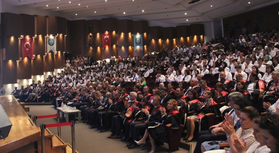 Bursa Uludağ Üniversitesi'nde Beyaz Önlük Töreni düzenlendi