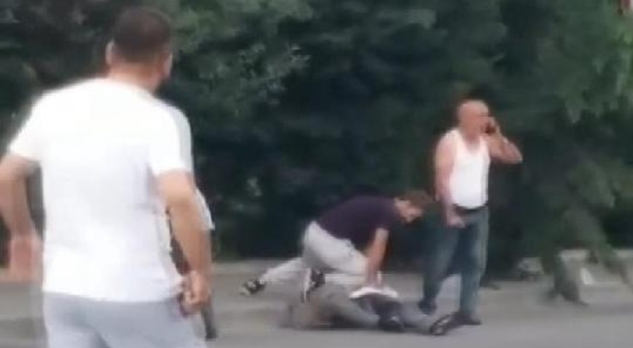 Esenler'de ev sahibi kiracı tartışmasında kan aktı!