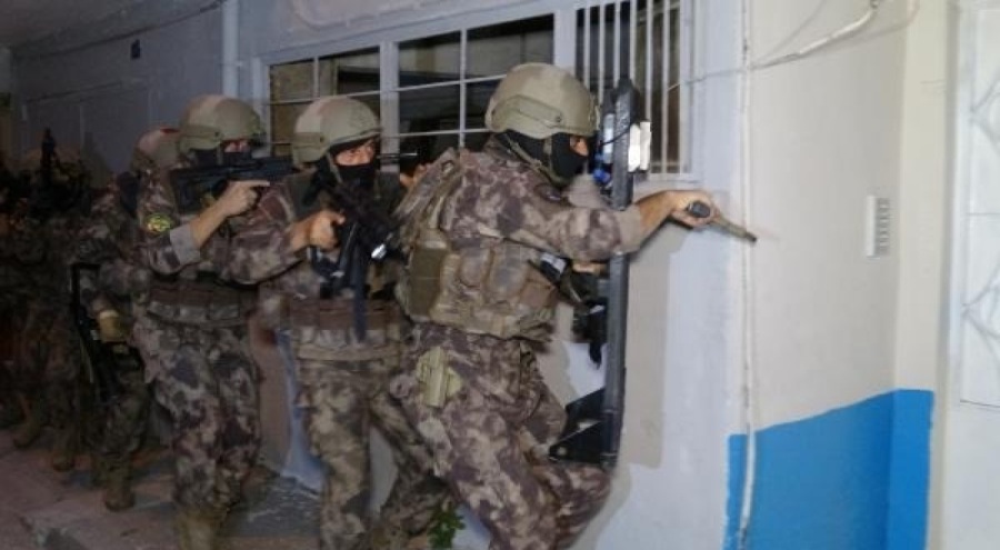 Bursa'da FETÖ operasyonu! 'Bylock' kullanan 6 şüpheliye gözaltı