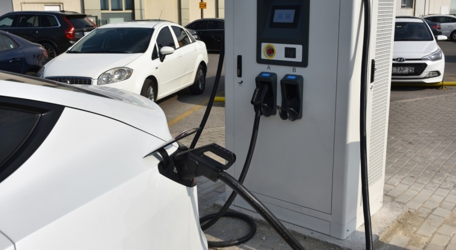 BOSB'de elektrikli araç şarj istasyonları faaliyete başladı