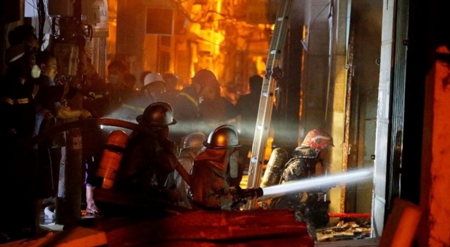 Vietnam'da yangın! En az 30 kişi hayatını kaybetti