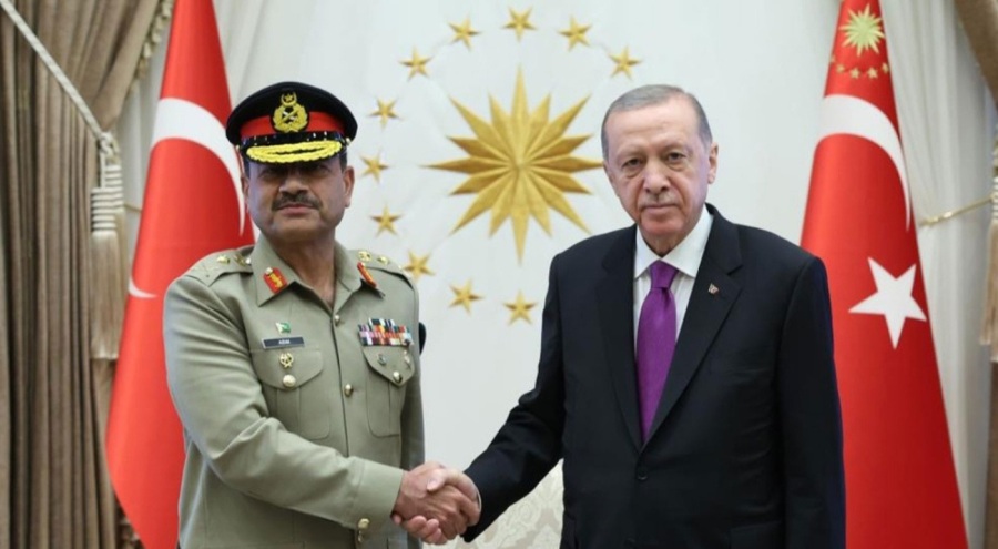 Cumhurbaşkanı Erdoğan, Pakistan Kara Kuvvetleri Komutanı Munir ile bir araya geldi