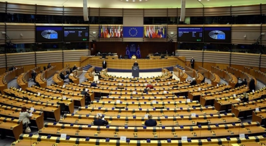 Avrupa Parlamentosu'nda milletvekili sayısı yükseldi