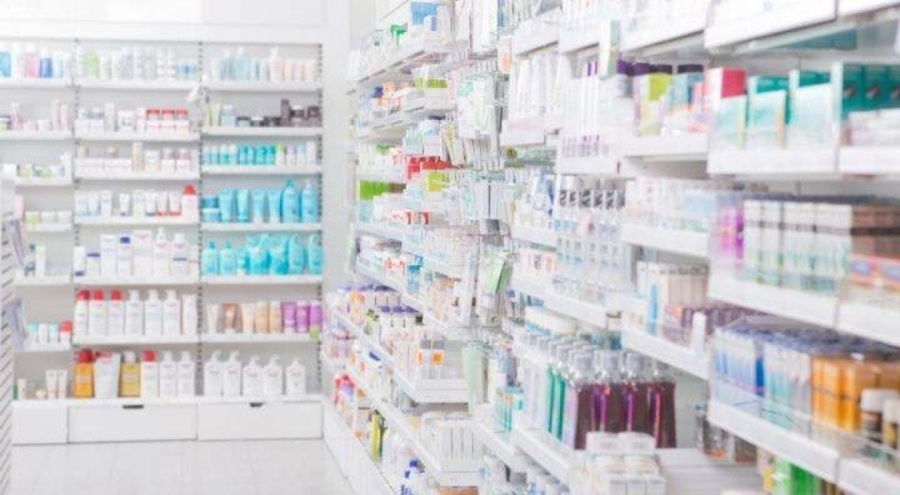 TikTok eczane raflarına döndü! İlaç tanıtımı yapılıyor