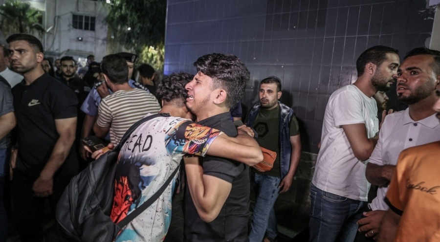 Gazze'de patlama: 4 Filistinli yaşamını yitirdi