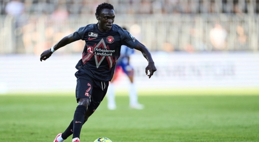 Alanyaspor, Pione Sisto'yu renklerine bağladı