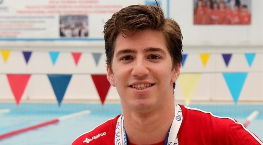 Milli yüzücü Derin Toparlak, Yunanistan'da gümüş madalya elde etti