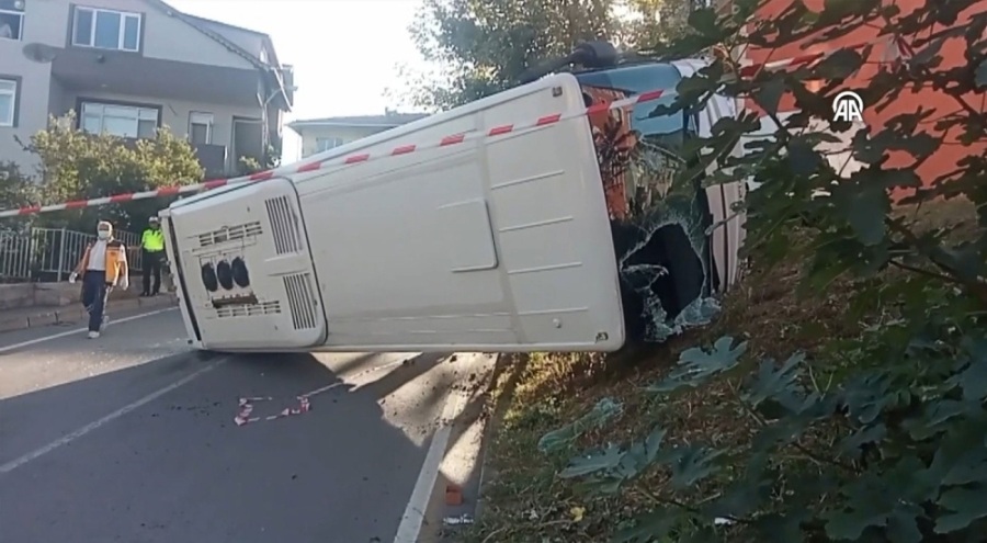 Kocaeli'de işçi servisi yayalara çarptı! Çok sayıda ölü ve yaralı