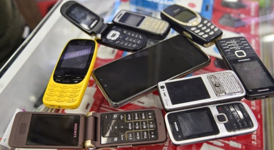 Tuşlu telefonlar geri mi dönüyor? Kullanıcısı artınca hurdası da para etti
