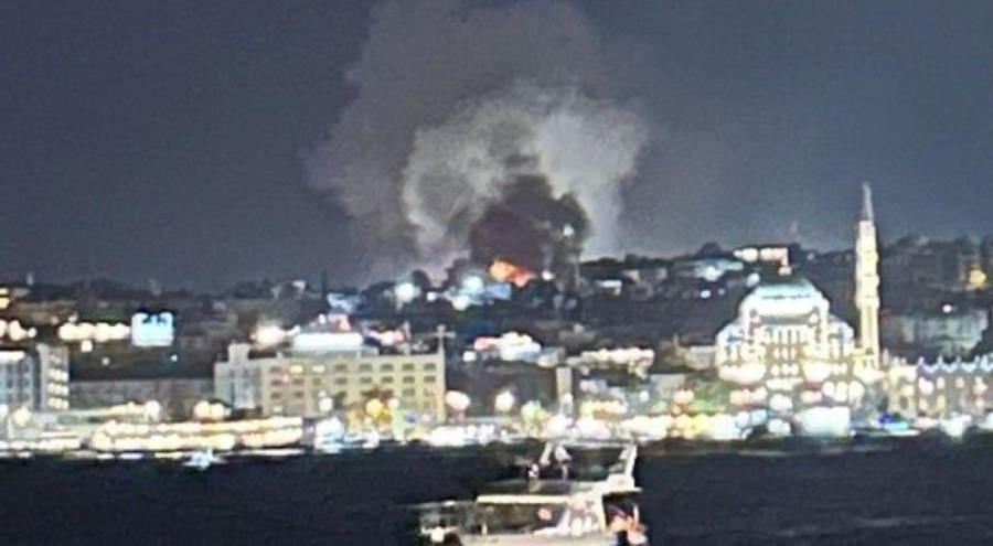 İstanbul Kapalıçarşı'da çıkan yangın söndürüldü