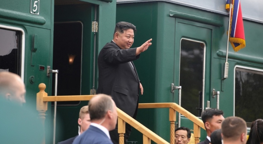 Kuzey Kore lideri Kim özel zırhlı treniyle Rusya'dan ayrıldı