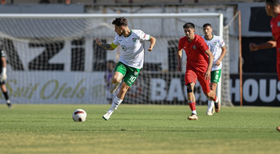Bursaspor geçen sezonun 2 puan gerisinde