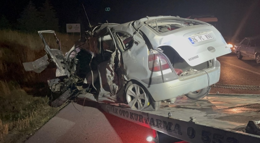 Eskişehir'de şarampole uçan otomobilin sürücüsü hayatını kaybetti