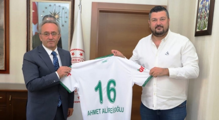 Bursaspor, İl Milli Eğitim Müdürlüğü'nü ziyaret etti