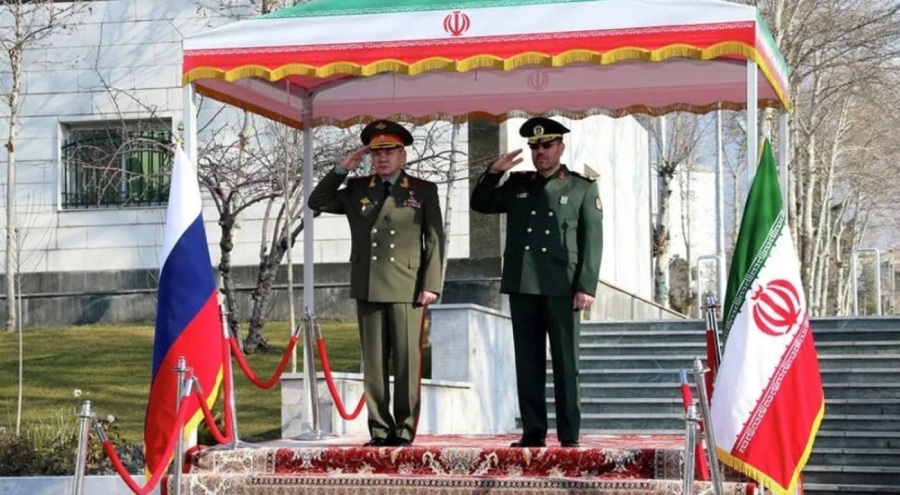 Rusya Savunma Bakanı, İran Genelkurmay Başkanı ile Karabağ'daki durumu görüştü