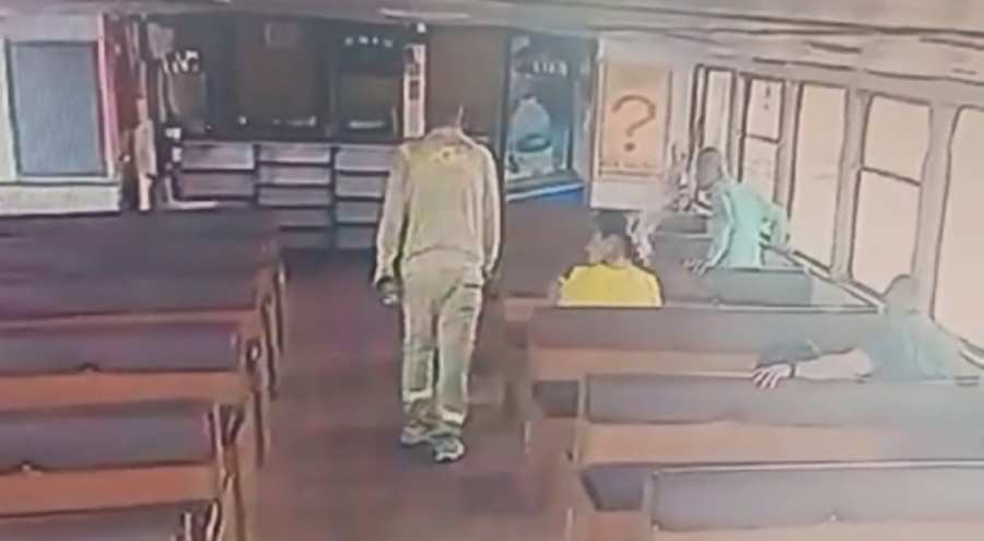 Vapurda saç yakılma olayında yeni görüntüler ortaya çıktı