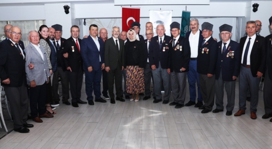 Nilüfer Belediye Başkanı Erdem, gazilerle bir araya geldi