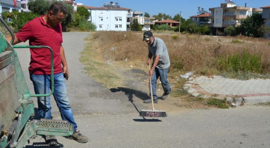 Temizlik işçisi cami tuvaletinde 7 milyon liralık çek buldu
