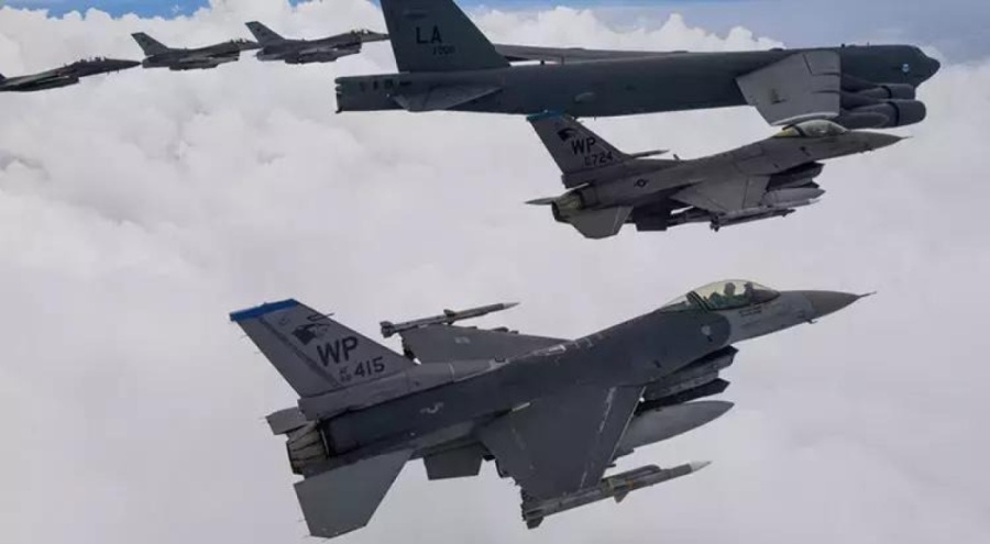 Güney Kore'de savaş uçağı düştü