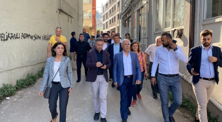 CHP Bursa hep birlikte sahada! Bozbey: Bir merhaba dedik bin ah işittik!