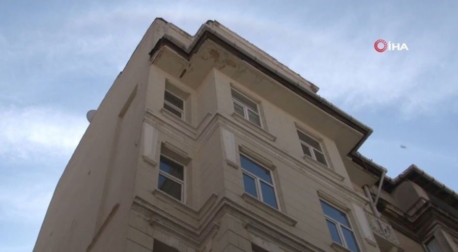 İstanbul'da hayatını kaybeden Fransız turistin 10 arkadaşı gözaltında!