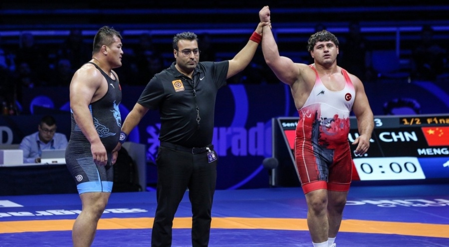 Rıza Kayaalp, Dünya Güreş Şampiyonası'nda finale çıktı