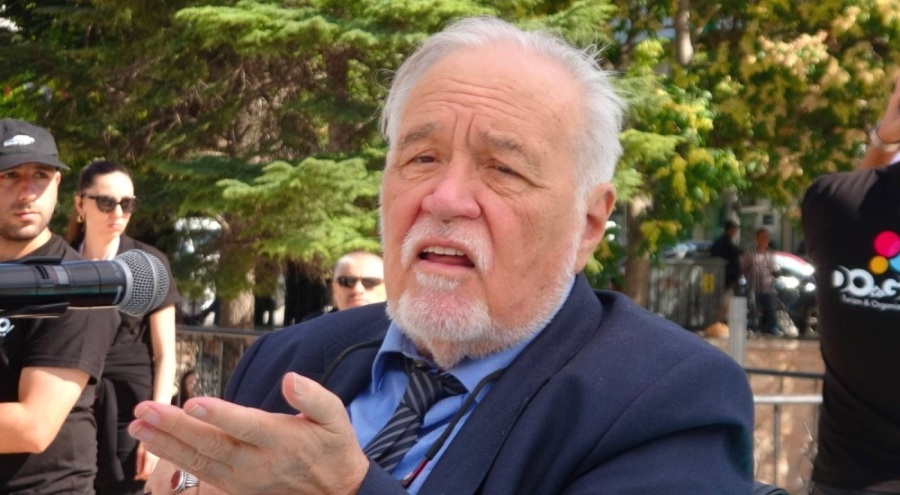 Programda mikrofonu bozulan İlber Ortaylı'dan tepki: Sinirlenirim demiştim